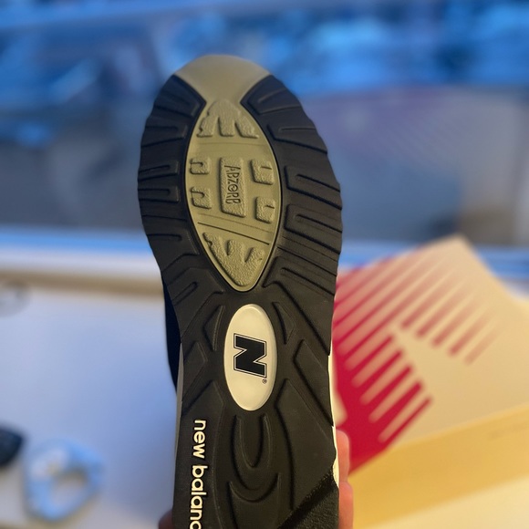 New balance 990 v2 black camo size 10/10.5 - Picture 3 of 5